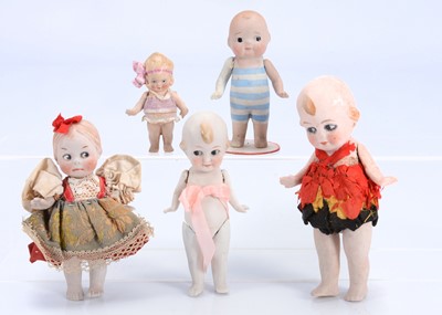 Lot 972 - Five all bisque googly-eyed character babies
