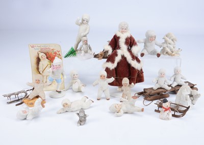 Lot 986 - A collection of Snow Babies