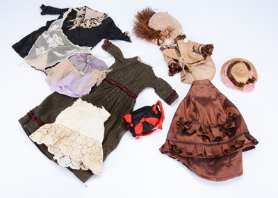 Lot 1057 - Various doll's clothes
