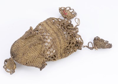 Lot 1111 - An 18th century doll's gilt thread reticule