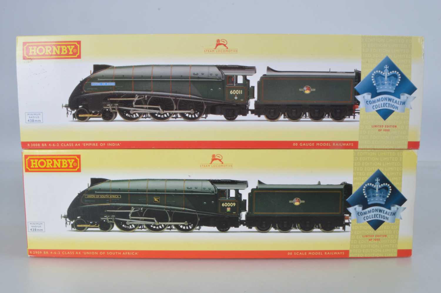 Lot 55 - Hornby (China) boxed 00 Gauge Ltd Ed of 1000 Commonwealth Collection BR green Class A4 Locomotives and Tenders (2)