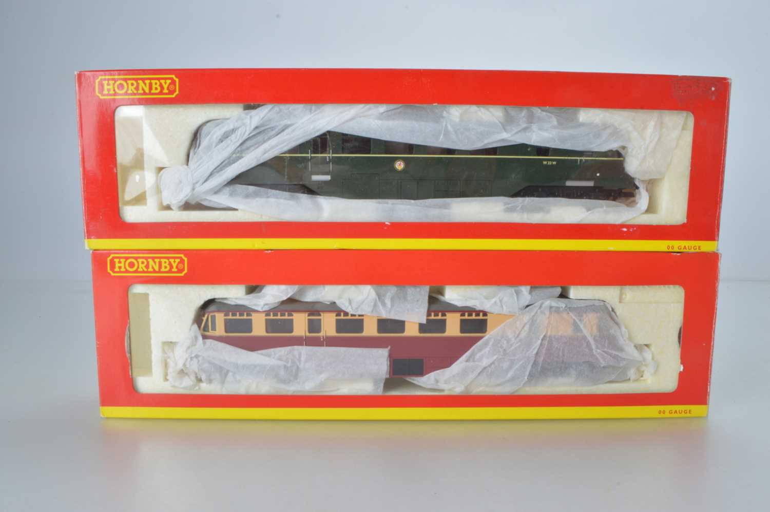 Lot 88 - Hornby (China) boxed 00 Gauge BR Diesel Railcars  (2)