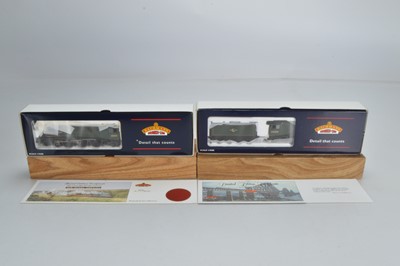 Lot 170 - Bachmann boxed 00 Gauge Rails of Sheffield & Sir Nigel Gresley Locomotive Preservation Trust 100th Anniversary of the Forth Bridge Ltd Ed for the 75069 Fund BR green Class A4 Locos & Tenders (2)