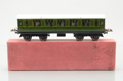 Lot 681 - Hornby O Gauge Southern Railway corridor passenger coach all 3rd  No 1311 in original No 2 box C574