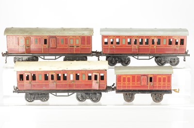 Lot 698 - Bing O Gauge bogie Coaches 'GWR' Crimson (4)