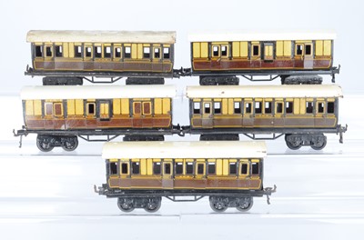 Lot 699 - Bing O Gauge short Bogie Coaches GWR, (3 x coaches and 2 x Full Brake (5)