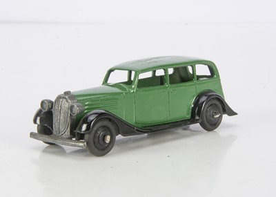 Lot 6 - A Dinky Toys 30d Vauxhall