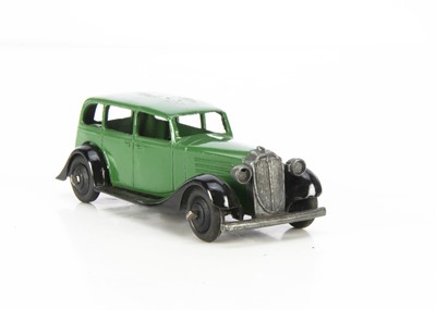 Lot 6 - A Dinky Toys 30d Vauxhall