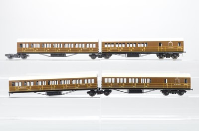 Lot 915 - Commercial  / kit built LNER articulated teak coaches consisting of 1st / 3rd Brake No 2104, All 3rd Brake 2107, All 3rd No 2106 and 1st / 3rd No 2106 (4)