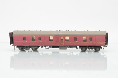 Lot 933 - Kit / commercially made O gauge Full Brake / luggage, BR maroon  Western Region, No W80721