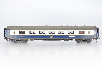 Lot 986 - J & M Models or similar Gauge 1 'Waggons Lite',  Campagna International, 1st Class Pullman, No 4158, in blue and Ivory, with gauge 1 track, (2)