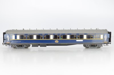 Lot 988 - J & M Models or similar, GAUGE 1 Waggons Lite, Compagnie International, Sleeping Car, No 3532A, with Gauge 1 track (2)