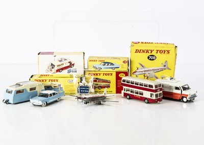 Lot 22 - Dinky Toys