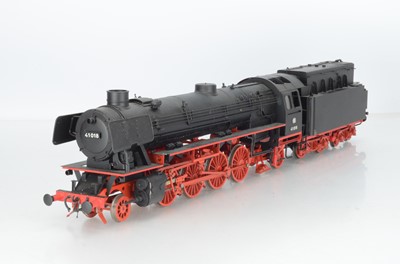 Lot 992 - believed Marklin Gauge 1, class 41, 2-8-2 Locomotive and Tender, Deutsche Bundesbahn (DB) No 41018, finished in black and red