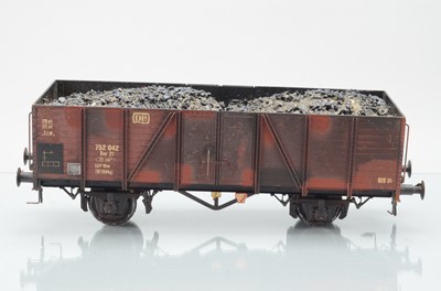Lot 1023 - commerical  /  kit built Gauge 3 (2.5 inches) Plank open wagon 'DB'  752 042