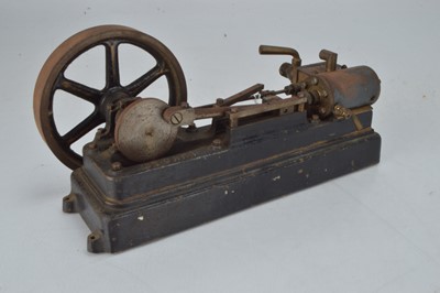 Lot 1039 - Stuart Turner S50 live steam single cylinder horizontal stationary engine with earlier style disc crank