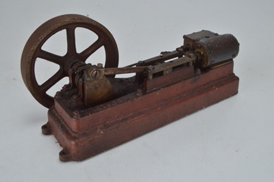 Lot 1040 - Stuart Turner S50 live steam single cylinder horizontal statinary steam engine
