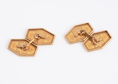 Lot 11 - A pair of 14k gold cufflinks