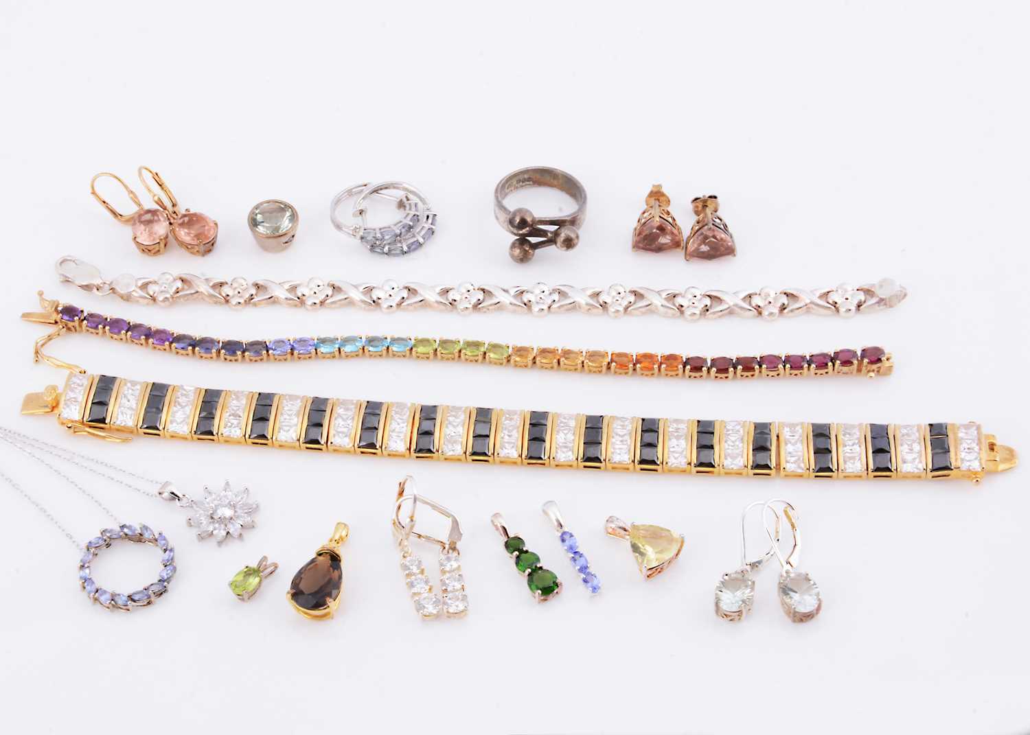 Lot 49 - A collection of silver & white metal set jewellery