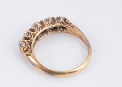 Lot 91 - An Edwardian 18ct gold five stone old cut diamond ring