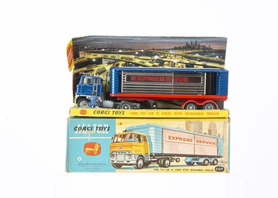 Lot 46 - A Corgi Major Toys 1137 Ford Articulated Truck With Trailer