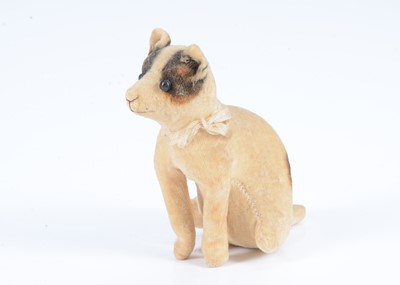 Lot 7 - An early Steiff seated velvet pointer dog, circa 1906