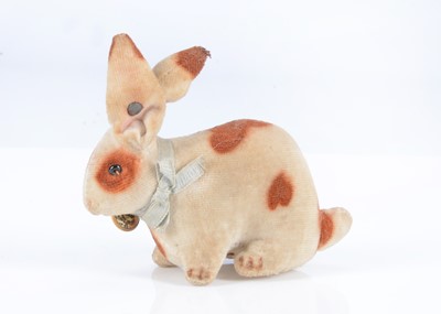 Lot 10 - A fine and tiny Steiff velvet rabbit, circa 1906