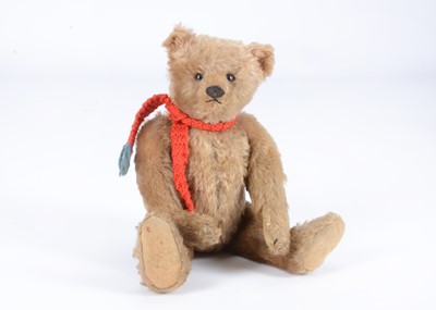 Lot 16 - A fine Steiff teddy bear, circa 1910