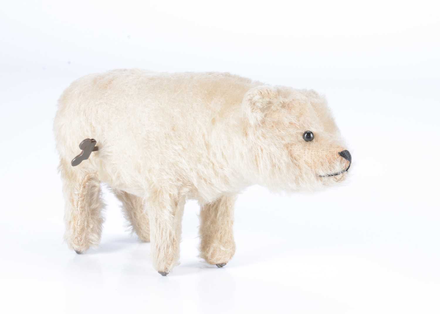 Lot 24 - A 1910/20s German clockwork polar bear