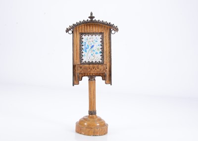 Lot 53 - A rare late 19th century German painted tinplate nightlight