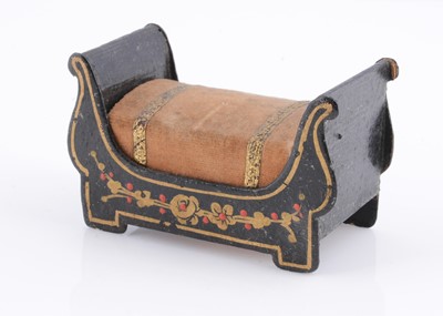 Lot 56 - An early 19th century dolls’ house card day bed