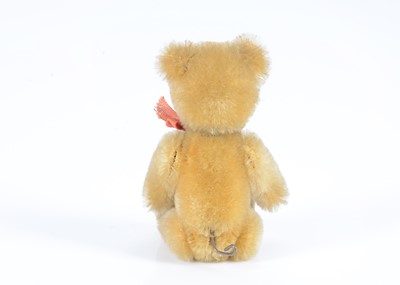Lot 75 - A small post-war Schuco yes/no teddy bear