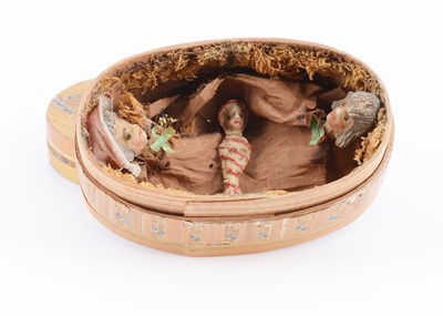 Lot 99 - A late 18th century wax marriage token in straw-work box