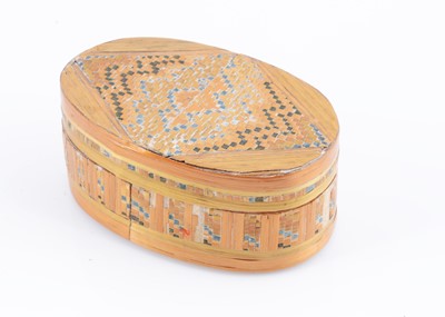 Lot 99 - A late 18th century wax marriage token in straw-work box
