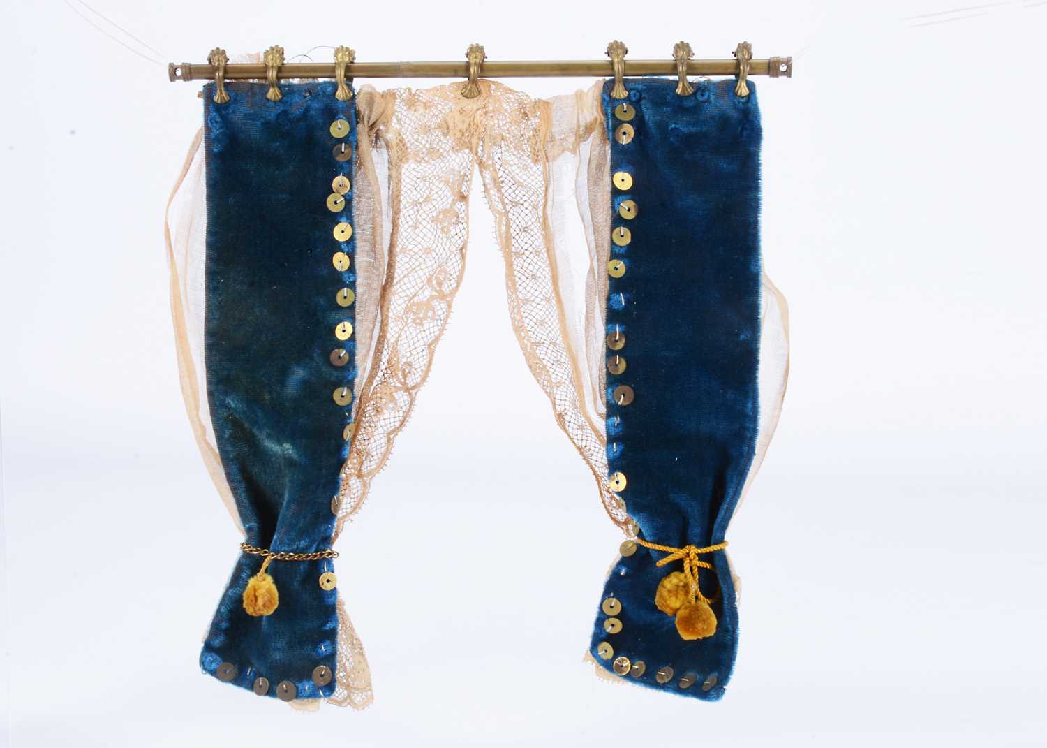 Lot 173 - An 19th century dolls’ house curtain