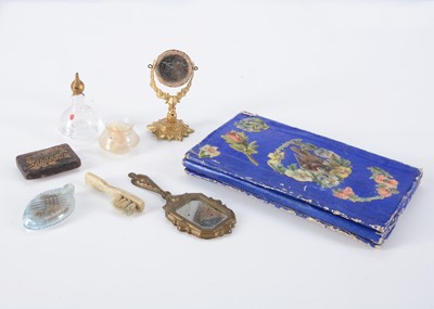 Lot 199 - Dolls’ house dressing accessories