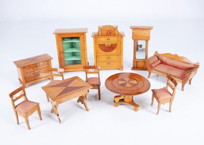 Lot 453 - An 19th century set of German Biedermeier style dolls’ house furniture