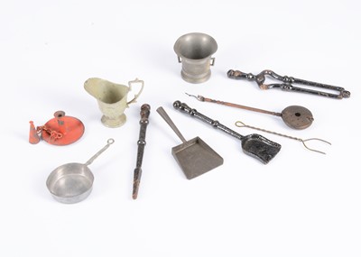 Lot 474 - Dolls’ house kitchen equipment
