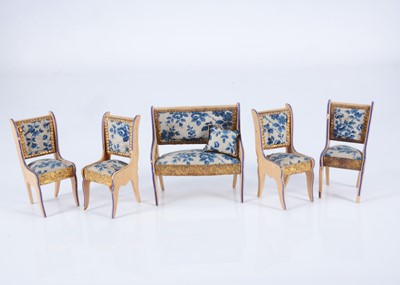 Lot 493 - An 19th century German set of dolls’ house sitting room furniture