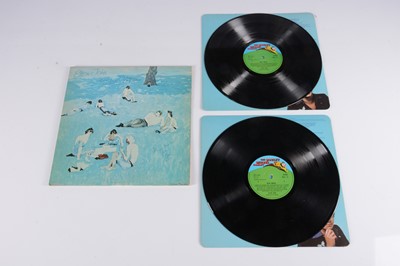 Lot 366 - Elton John LP / Signature