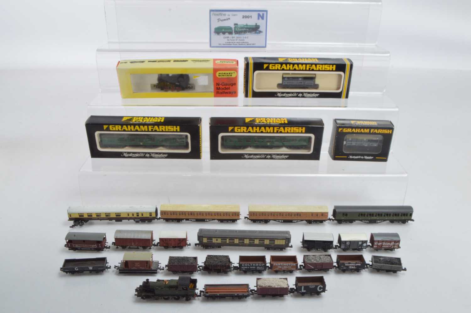 Lot 9 - British Outline N Gauge Locomotives Goods Wagons and Coaches (30)