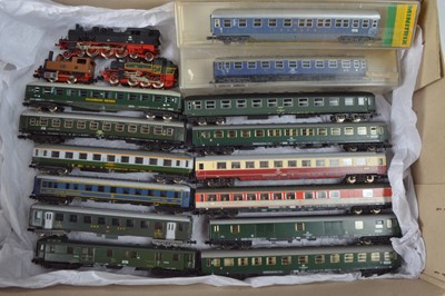 Lot 10 - Continental N Gauge Steam Locomotives and Coaching Stock (17)