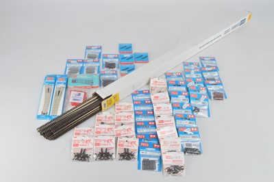 Lot 14 - Peco N Gauge Track and Accessories (49 Packs 23 Lengths of Track)