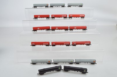 Lot 35 - Graham Farish N Gauge Bogie Fuel Tank Wagons (17)