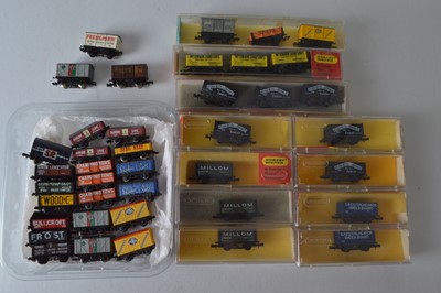 Lot 38 - N Gauge Private Owner Goods Wagons (40)