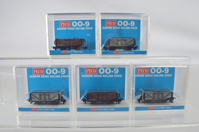 Lot 44 - Peco 00-9 Gauge Open Wagons (5)