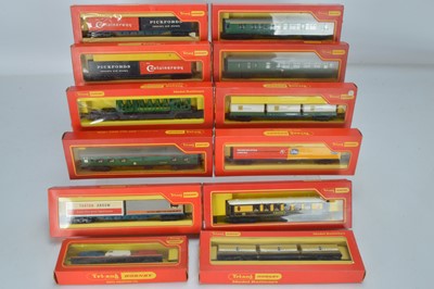 Lot 61 - Tri-ang Hornby 00 Gauge Goods and Passenger bogie Rolling Stock including BR SR green Coaches and Freightliner wagons (12)