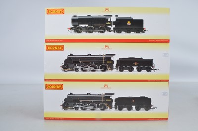 Lot 101 - Hornby (China) boxed 00 Gauge BR black Q1 Class and pair of S15 Class Locomotives and Tenders  (3)