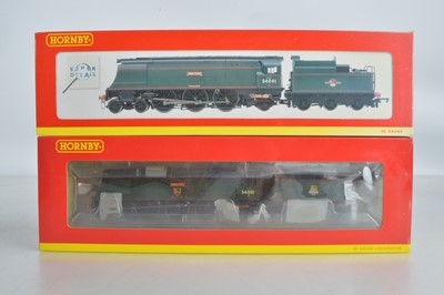 Lot 119 - Hornby (China) boxed 00 Gauge BR green unrebuilt West Country Class Locomotives and Tenders (2)