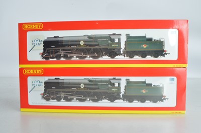 Lot 124 - Hornby (China) boxed 00 Gauge BR green rebuilt Battle of Britain Class Locomotives and Tenders (2)